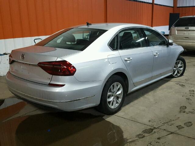 1VWAT7A31HC044559 - 2017 VOLKSWAGEN PASSAT S Silber Foto 4