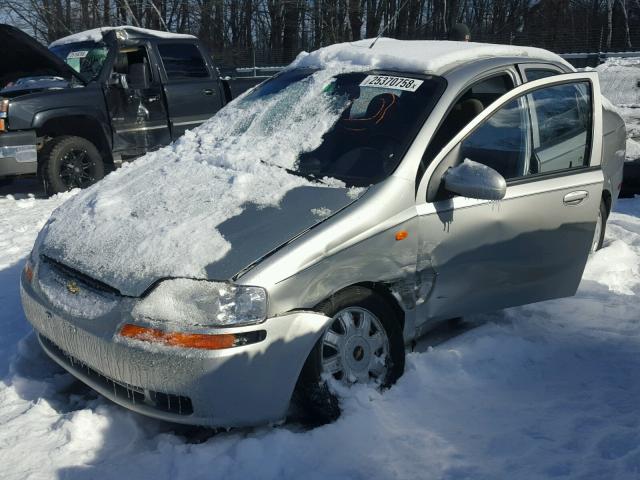 KL1TJ52664B257240 - 2004 CHEVROLET AVEO LS SILVER photo 2