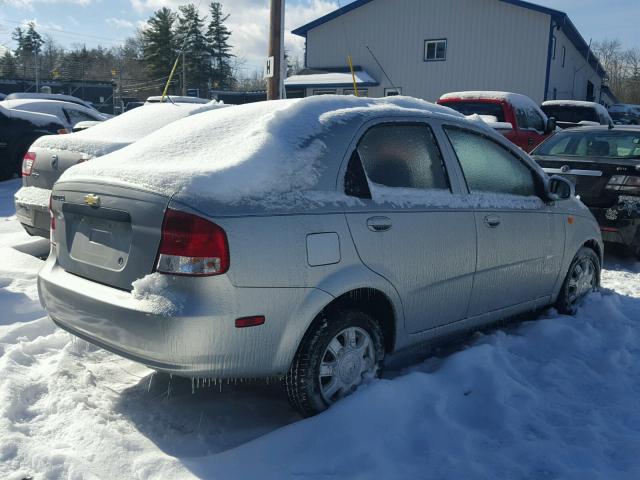 KL1TJ52664B257240 - 2004 CHEVROLET AVEO LS SILVER photo 4