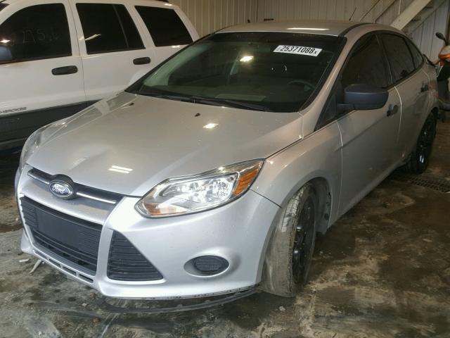 1FADP3E28DL149467 - 2013 FORD FOCUS S SILVER photo 2