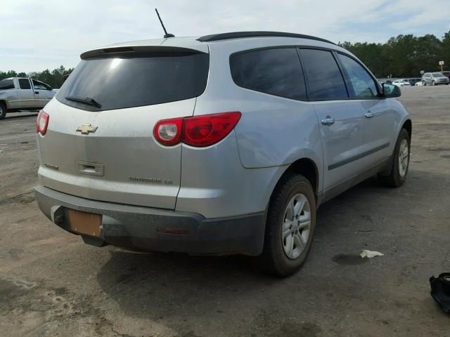 1GNLREED0AS108269 - 2010 CHEVROLET TRAVERSE L SILVER photo 4