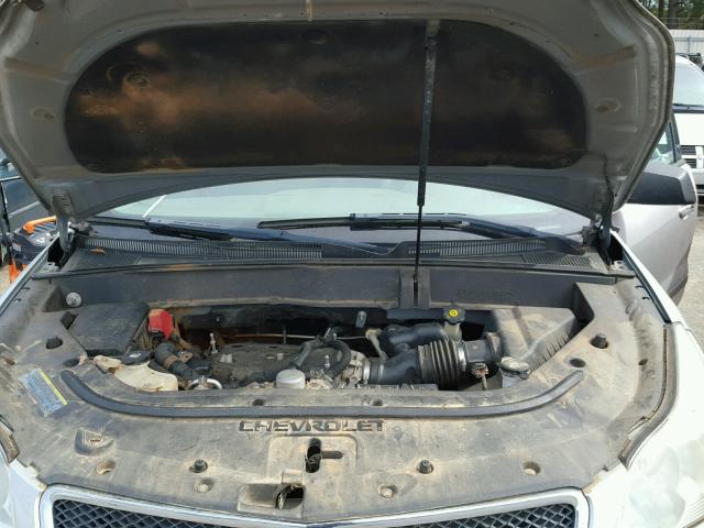 1GNLREED0AS108269 - 2010 CHEVROLET TRAVERSE L SILVER photo 7