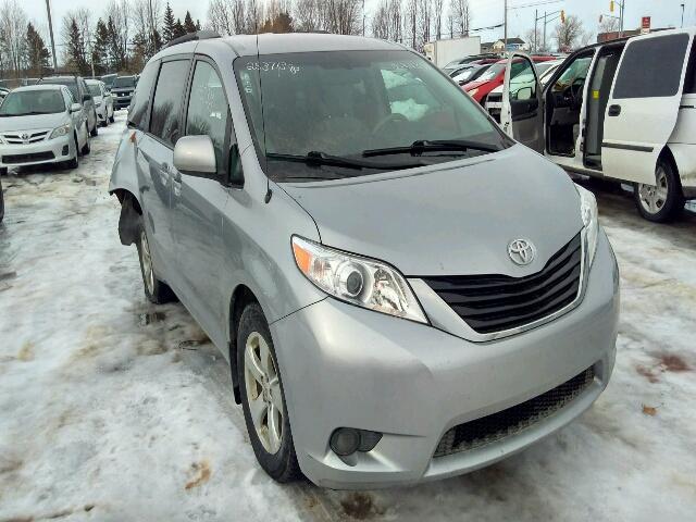 5TDKA3DC8CS015858 - 2012 TOYOTA SIENNA BAS SILVER photo 1