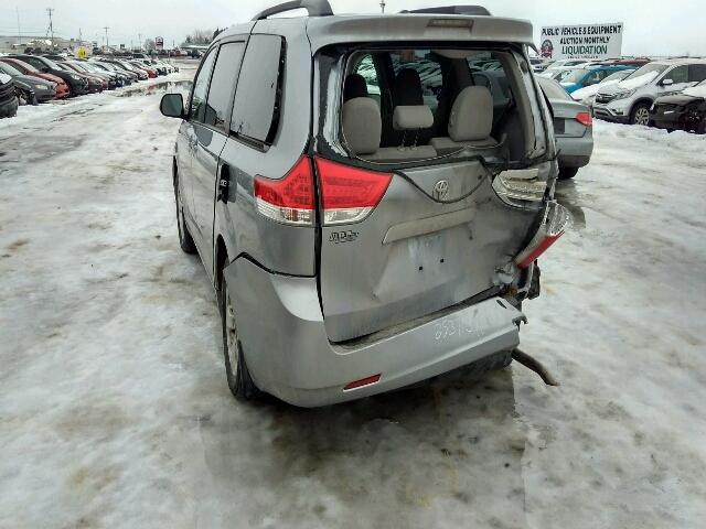 5TDKA3DC8CS015858 - 2012 TOYOTA SIENNA BAS SILVER photo 3