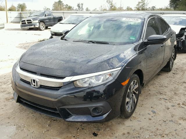 19XFC2F88HE026438 - 2017 HONDA CIVIC EX შავი ფოტო 2