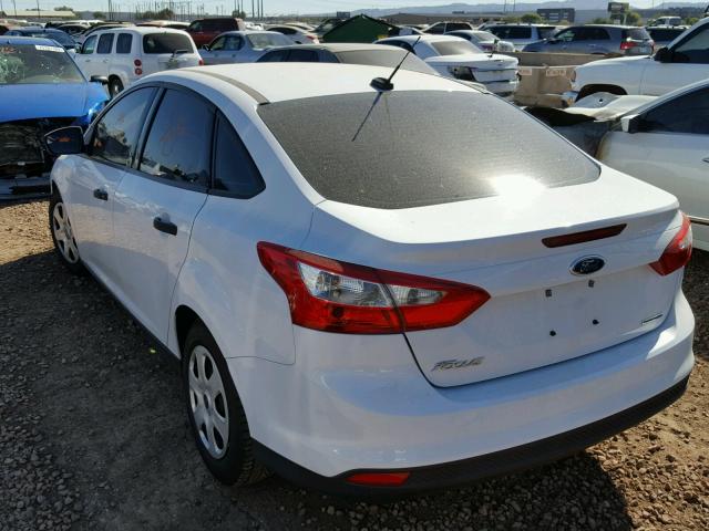 1FADP3E22EL306010 - 2014 FORD FOCUS S WHITE photo 3