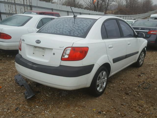 KNADE223596471445 - 2009 KIA RIO BASE WHITE photo 4