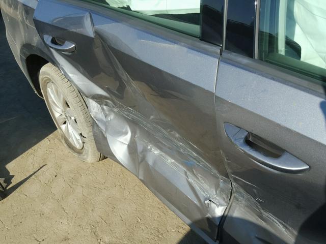 1VWAT7A30FC002669 - 2015 VOLKSWAGEN PASSAT S GRAY photo 9