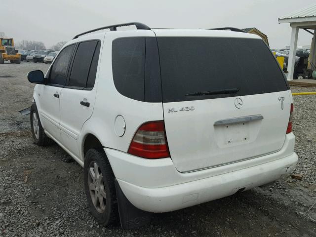 4JGAB72E7XA103061 - 1999 MERCEDES-BENZ ML 430 白色 照片 3