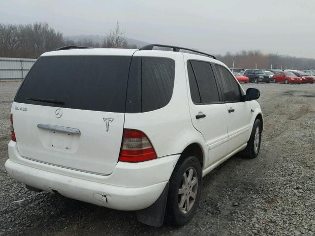 4JGAB72E7XA103061 - 1999 MERCEDES-BENZ ML 430 WHITE photo 4