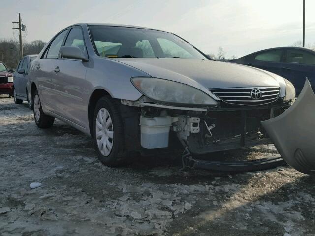 4T1BE30K35U044714 - 2005 TOYOTA CAMRY LE SILVER photo 1