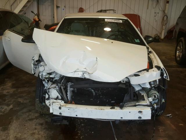 1G2ZH361974252130 - 2007 PONTIAC G6 GT WHITE photo 9