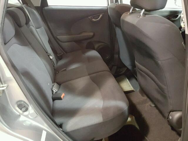 JHMGE88429S072887 - 2009 HONDA FIT SPORT GRAY photo 6