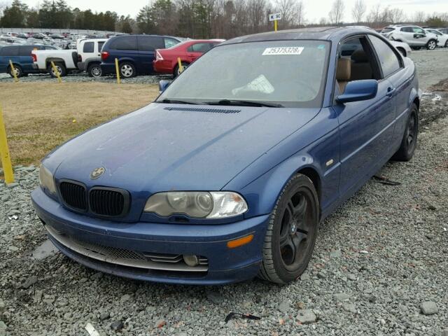WBABN53492JU27788 - 2002 BMW 330 CI BLUE photo 2