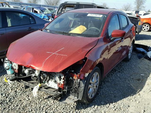 3MYDLBZV5GY102740 - 2016 TOYOTA SCION IA RED photo 2