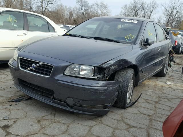 YV1RS592562550577 - 2006 VOLVO S60 2.5T GRAY photo 2