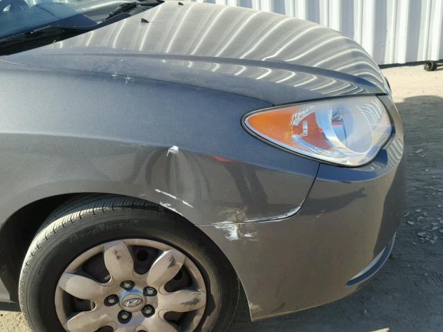 KMHDU46D58U303315 - 2008 HYUNDAI ELANTRA GL GRAY photo 9