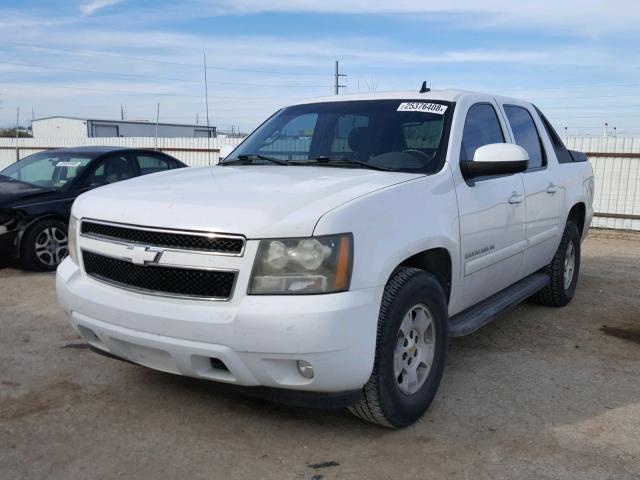 3GNEC12J97G137539 - 2007 CHEVROLET AVALANCHE WHITE photo 2