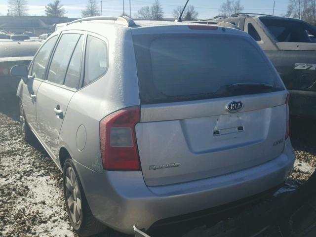 KNAFG526187198236 - 2008 KIA RONDO LX SILVER photo 3