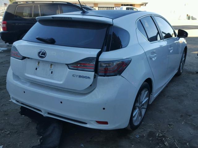 JTHKD5BHXD2124475 - 2013 LEXUS CT 200 WHITE photo 4