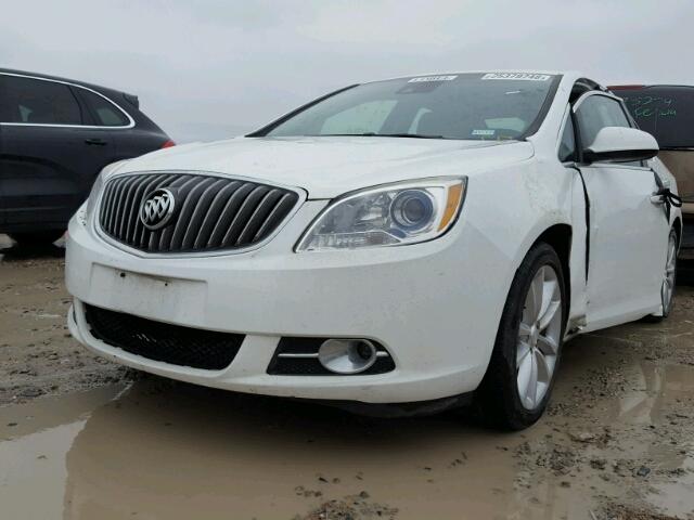 1G4PR5SK8E4158209 - 2014 BUICK VERANO CON WHITE photo 2