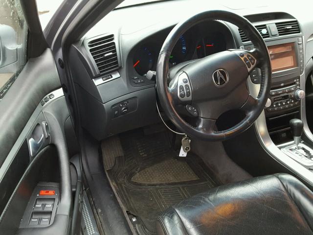 19UUA66204A014072 - 2004 ACURA TL SILVER photo 9