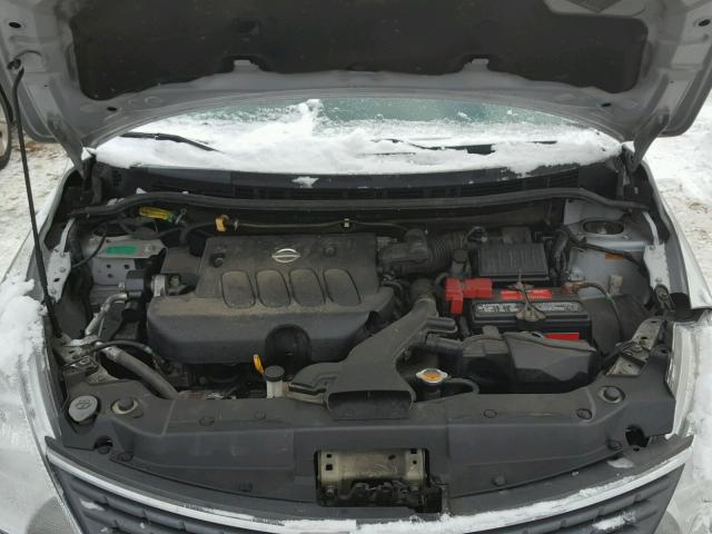 3N1BC13E48L355056 - 2008 NISSAN VERSA S SILVER photo 7