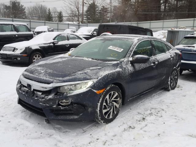 19XFC2F71JE202212 - 2018 HONDA CIVIC EX GRAY photo 2