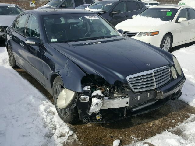 WDBUF70J65A624922 - 2005 MERCEDES-BENZ E 500 BLUE photo 1