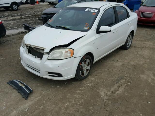 KL1TD56698B109008 - 2008 CHEVROLET AVEO BASE WHITE photo 2