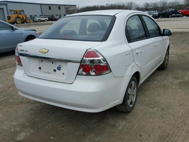 KL1TD56698B109008 - 2008 CHEVROLET AVEO BASE WHITE photo 4