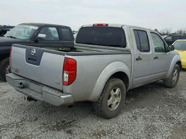 1N6AD07U16C462069 - 2006 NISSAN FRONTIER C GRAY photo 4