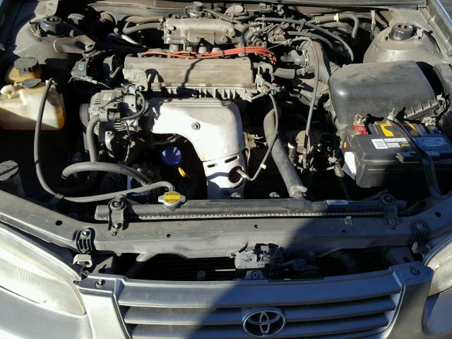 4T1BG22K9XU563061 - 1999 TOYOTA CAMRY CE GOLD photo 7