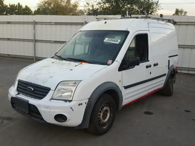 NM0LS7DN3DT145217 - 2013 FORD TRANSIT CO RED photo 2