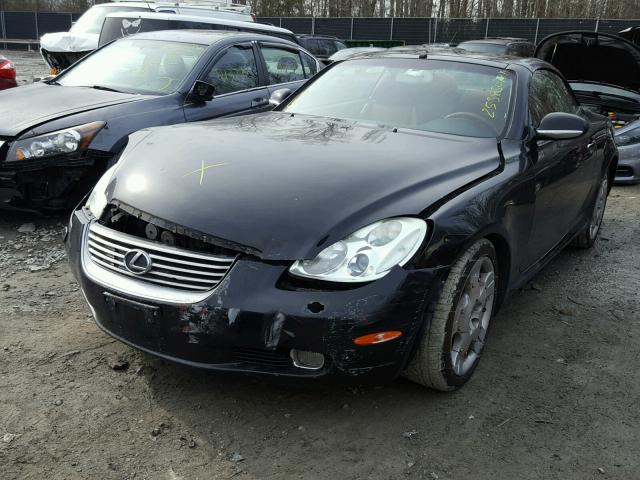 JTHFN48Y440058517 - 2004 LEXUS SC 430 BLACK photo 2