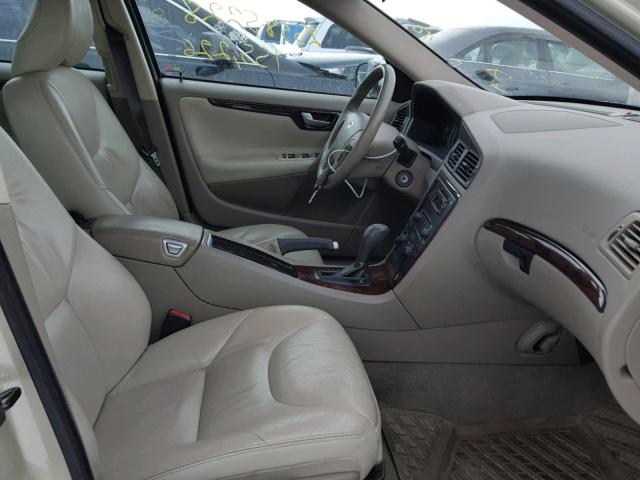 YV1SW612462570889 - 2006 VOLVO V70 BEIGE photo 5