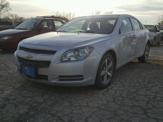 1G1ZC5E07CF196615 - 2012 CHEVROLET MALIBU 1LT SILVER photo 2