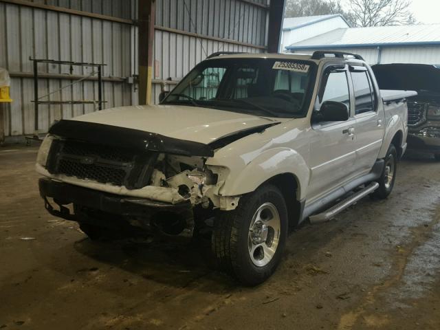 1FMZU67K34UA09517 - 2004 FORD EXPLORER S WHITE photo 2