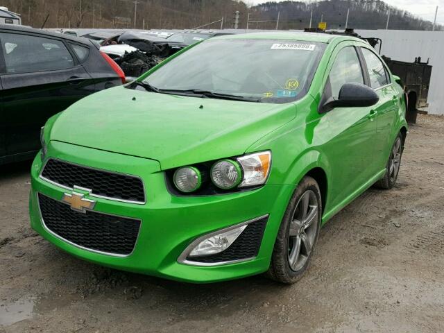 1G1JG5SB9F4209808 - 2015 CHEVROLET SONIC RS GREEN photo 2