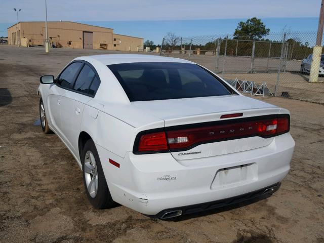 2C3CDXBG2EH113556 - 2014 DODGE CHARGER SE WHITE photo 3