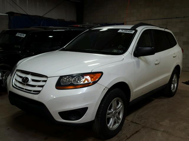 5NMSG3AB6AH401592 - 2010 HYUNDAI SANTA FE G WHITE photo 2