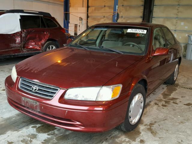 JT2BG22K810538762 - 2001 TOYOTA CAMRY CE RED photo 2