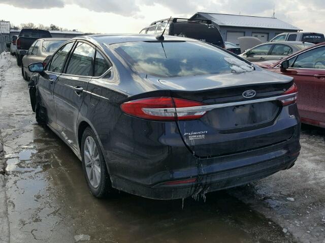 3FA6P0H72HR107401 - 2017 FORD FUSION SE BLACK photo 3