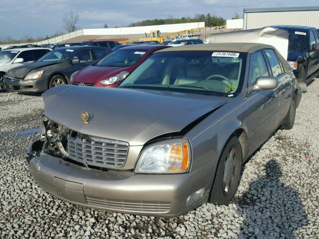 1G6KD54Y0YU275367 - 2000 CADILLAC DEVILLE GOLD photo 2