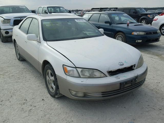 JT8BF28G4W5036899 - 1998 LEXUS ES 300 WHITE photo 1