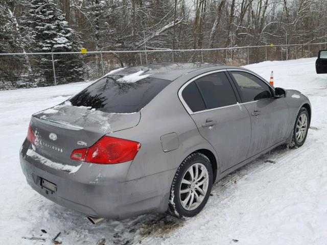 JNKBV61F67M823923 - 2007 INFINITI G35 GRAY photo 4