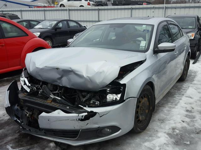 3VWLL7AJ7BM097960 - 2011 VOLKSWAGEN JETTA TDI SILVER photo 2