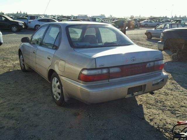 1NXBB02E8VZ648922 - 1997 TOYOTA COROLLA DX BEIGE photo 3