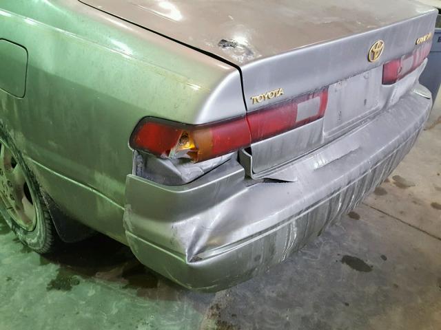 4T1BG22K7VU147684 - 1997 TOYOTA CAMRY CE GOLD photo 9