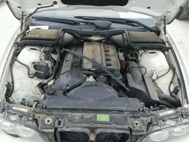 WBADT63461CF08130 - 2001 BMW 530 I AUTO WHITE photo 7